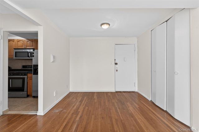 66-10 Thornton Place 4C, Rego Park, NY 11374