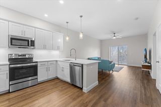 3312 Briarwood Vlg 3312, Clinton, MA 01510