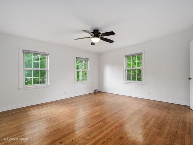 140 N Cuyler Avenue, Oak Park, IL 60302