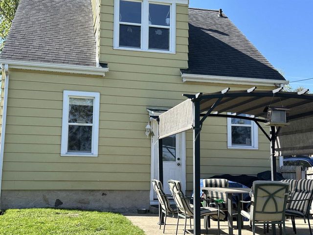 506 E Mill Street, Beaver Dam, WI 53916