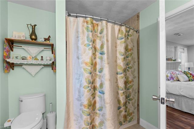 1362 White Marsh RD, Suffolk, VA 23434