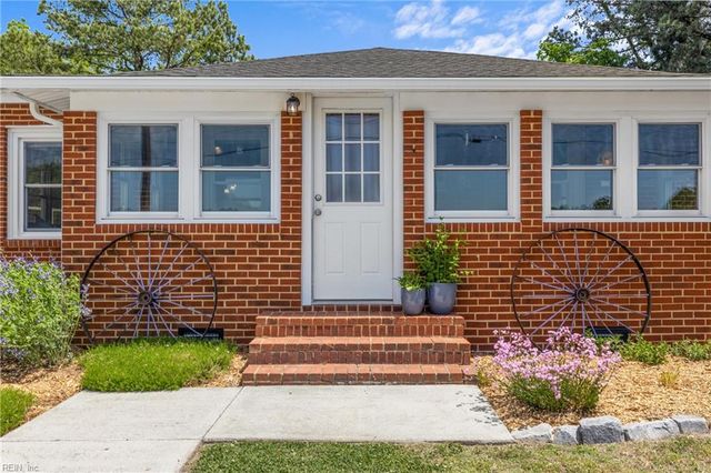 1362 White Marsh RD, Suffolk, VA 23434