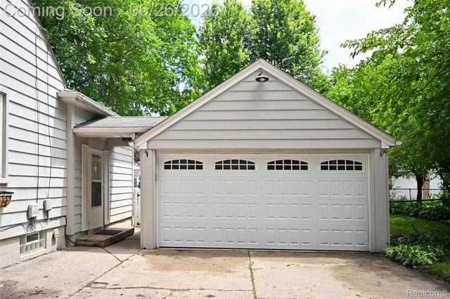 510 N Connecticut Avenue, Royal Oak, MI 48067
