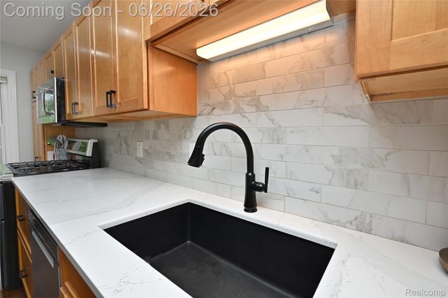 510 N Connecticut Avenue, Royal Oak, MI 48067