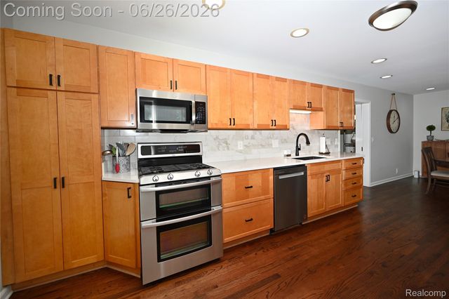 510 N Connecticut Avenue, Royal Oak, MI 48067