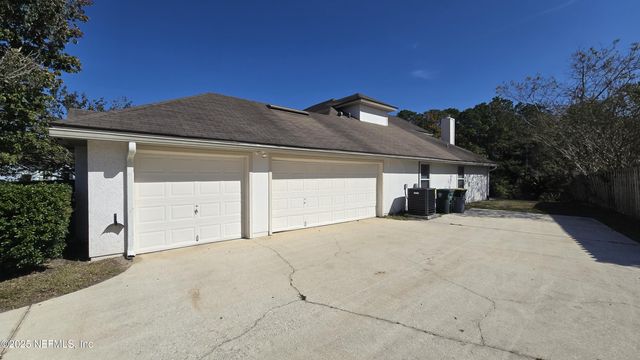 12027 BRANDON LAKE Drive, Jacksonville, FL 32258
