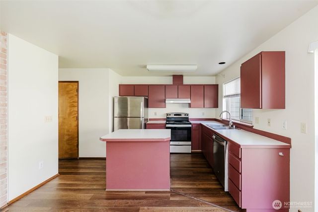 1338 NE Jasmine Lane, Bremerton, WA 98311
