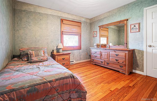 8 Adelaide Lane, Washingtonville, NY 10992