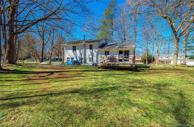 8 Adelaide Lane, Washingtonville, NY 10992