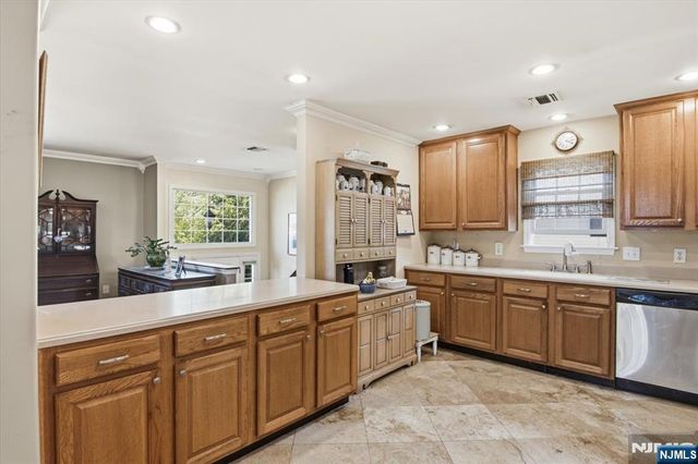 7 Strickland Avenue, Little Falls, NJ 07424