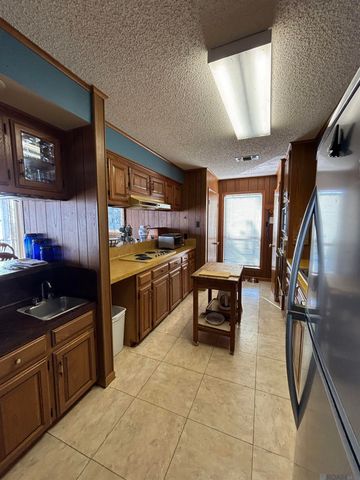 122 Lakeview St, Pierre Part, LA 70339