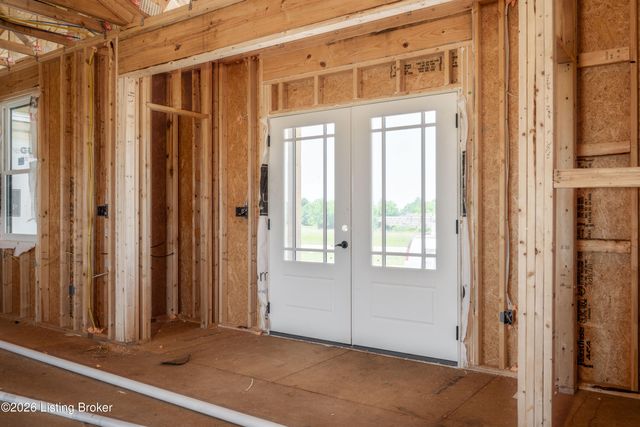 33 Barnwood Ln, Smithfield, KY 40068