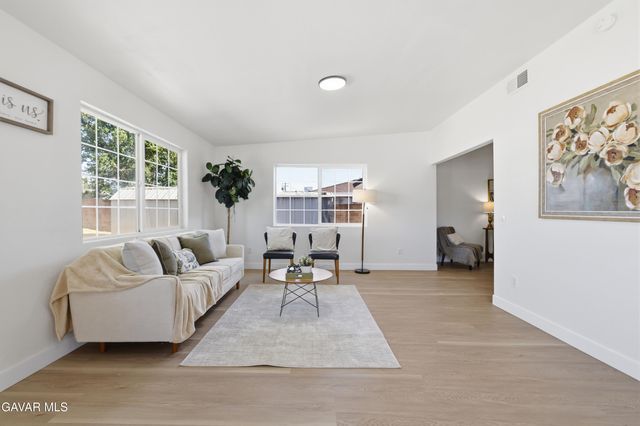 45102 Camolin, Lancaster, CA 93534