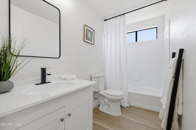45102 Camolin, Lancaster, CA 93534