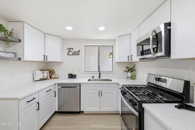 45102 Camolin, Lancaster, CA 93534