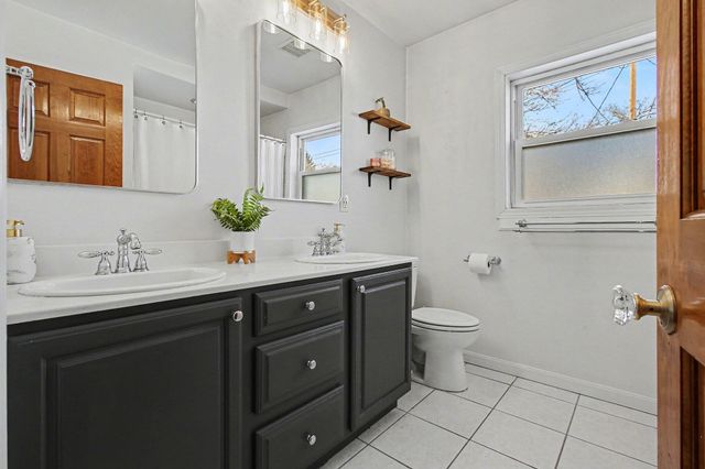 1006 Rose Circle, Park Hills, KY 41011