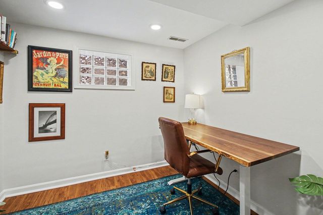 1006 Rose Circle, Park Hills, KY 41011