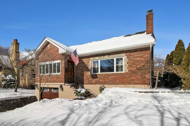 1006 Rose Circle, Park Hills, KY 41011