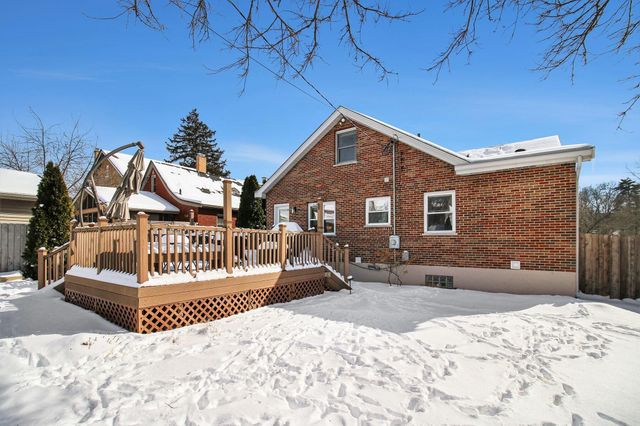 1006 Rose Circle, Park Hills, KY 41011