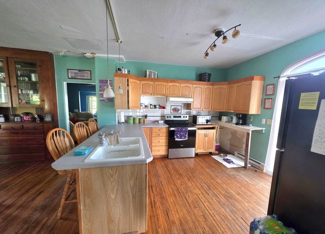 438 N 5th Street, Chariton, IA 50049