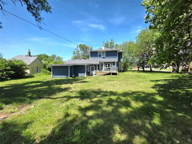 438 N 5th Street, Chariton, IA 50049
