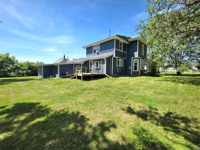 438 N 5th Street, Chariton, IA 50049