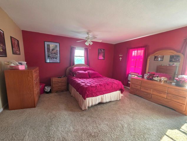 438 N 5th Street, Chariton, IA 50049