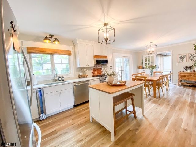 608 E Hendricks Blvd, South Plainfield Boro, NJ 07080