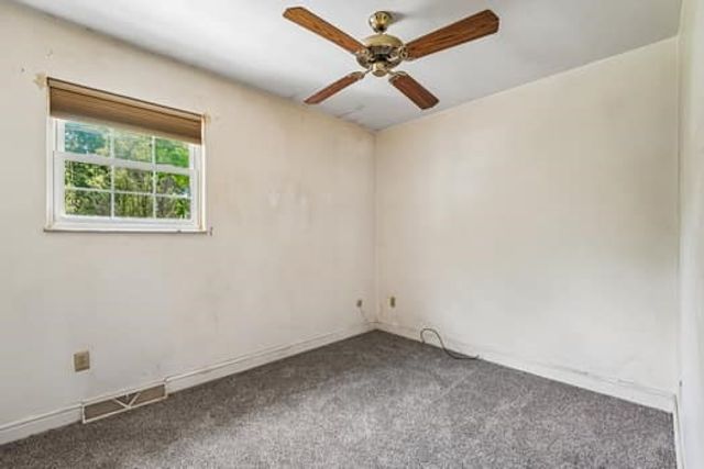 584 Joan St, Cranberry Twp, PA 16066