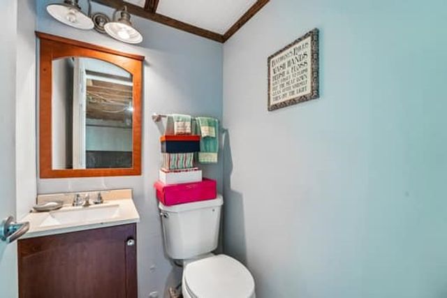 584 Joan St, Cranberry Twp, PA 16066