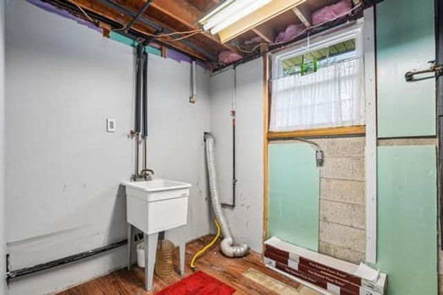 584 Joan St, Cranberry Twp, PA 16066