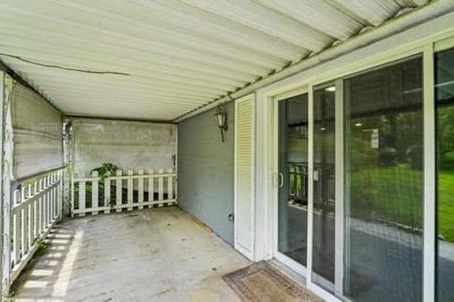 584 Joan St, Cranberry Twp, PA 16066