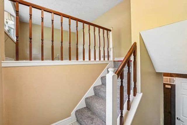 584 Joan St, Cranberry Twp, PA 16066