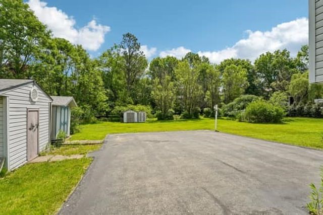 584 Joan St, Cranberry Twp, PA 16066