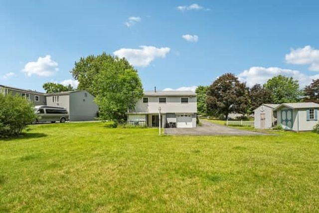 584 Joan St, Cranberry Twp, PA 16066