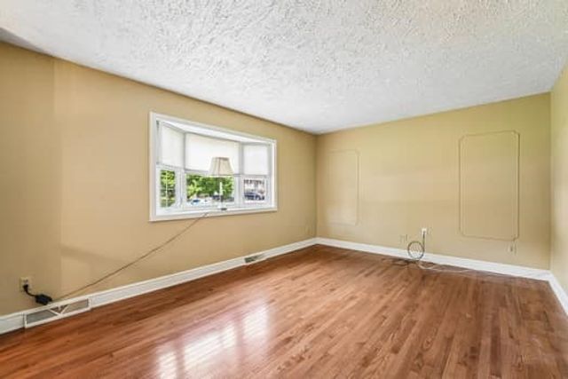 584 Joan St, Cranberry Twp, PA 16066