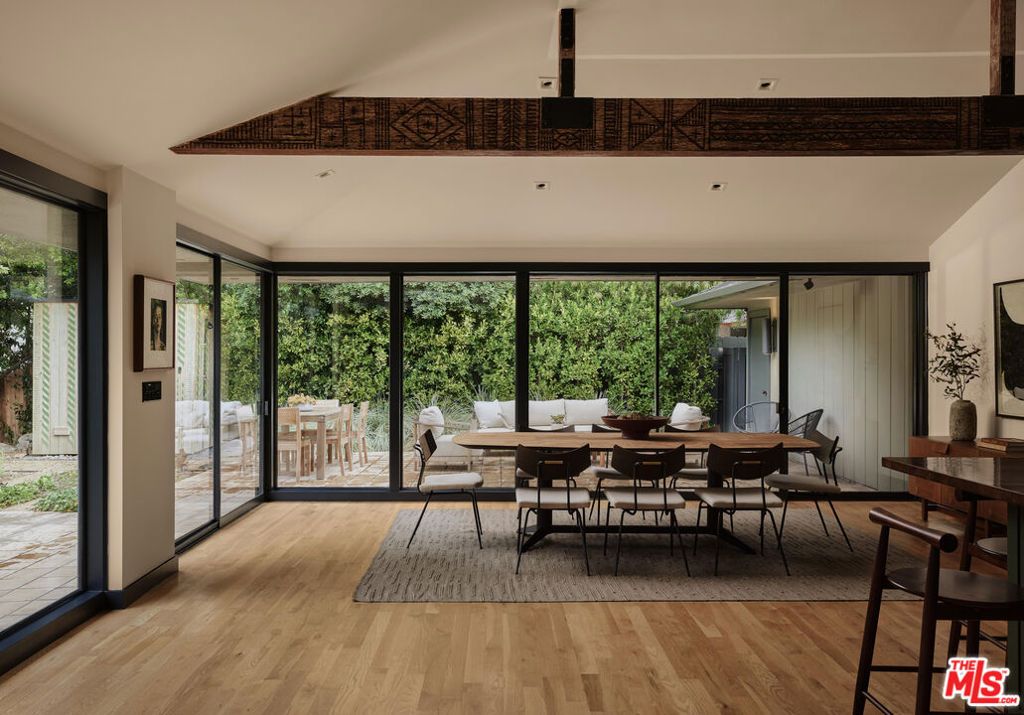 Image 1 of property listing at 775 San Rafael Terrace, Pasadena, CA 91105