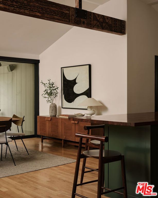 Image 11 of property listing at 775 San Rafael Terrace, Pasadena, CA 91105