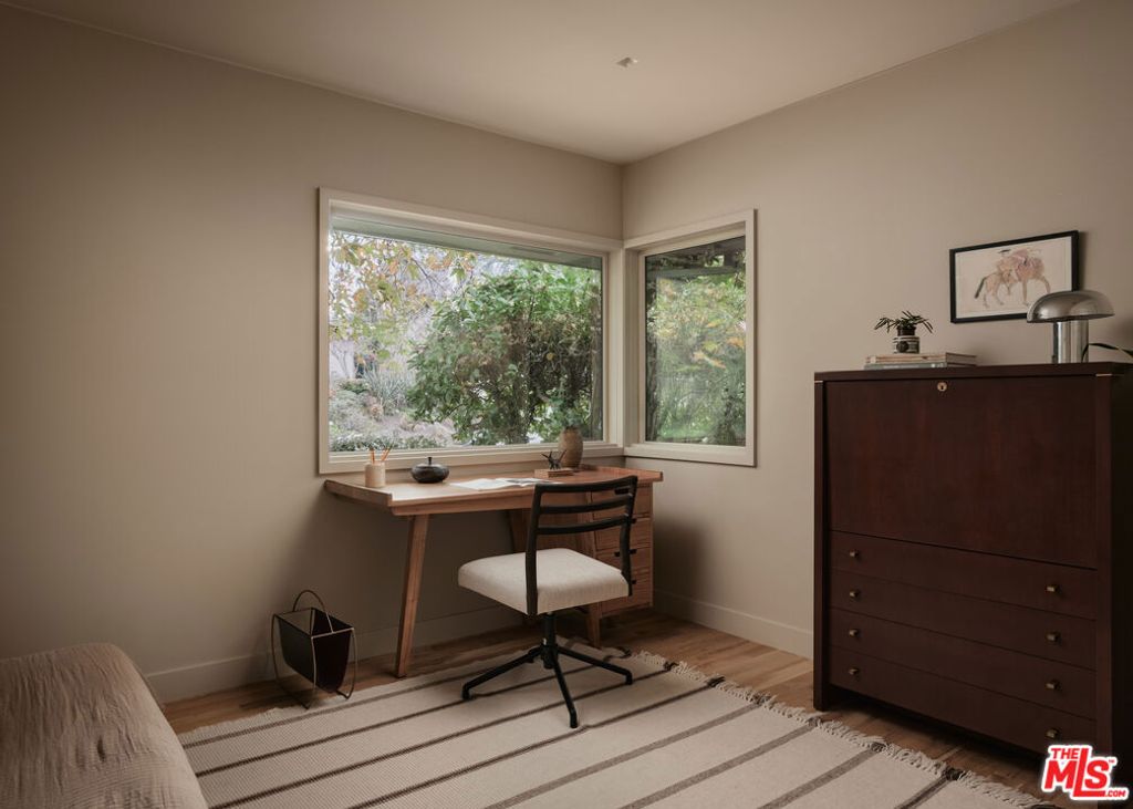 Image 16 of property listing at 775 San Rafael Terrace, Pasadena, CA 91105