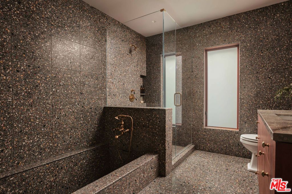 Image 28 of property listing at 775 San Rafael Terrace, Pasadena, CA 91105