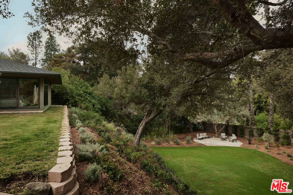 Image 36 of property listing at 775 San Rafael Terrace, Pasadena, CA 91105