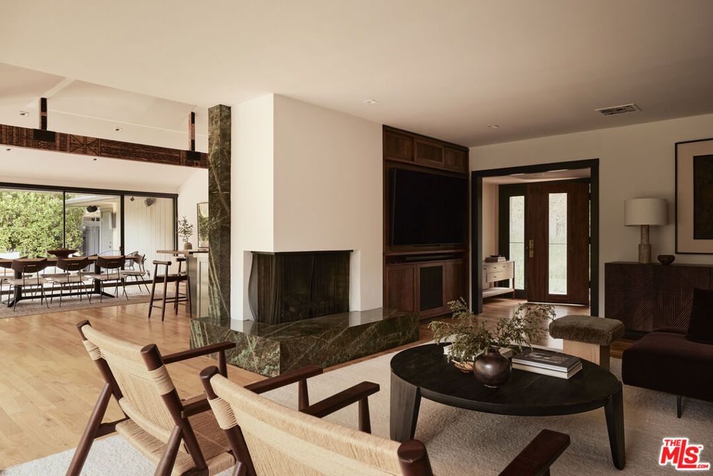 Image 7 of property listing at 775 San Rafael Terrace, Pasadena, CA 91105