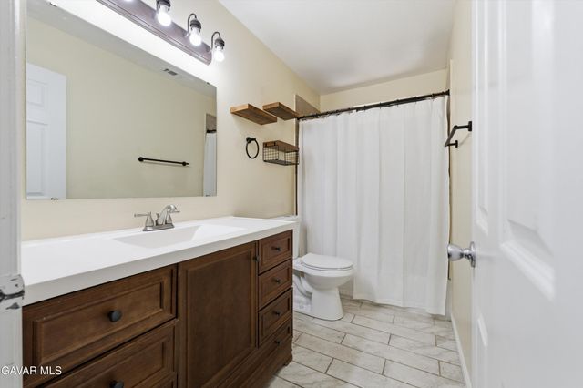 1133 E Avenue K6, Lancaster, CA 93535