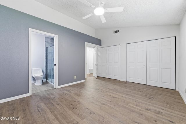 1133 E Avenue K6, Lancaster, CA 93535