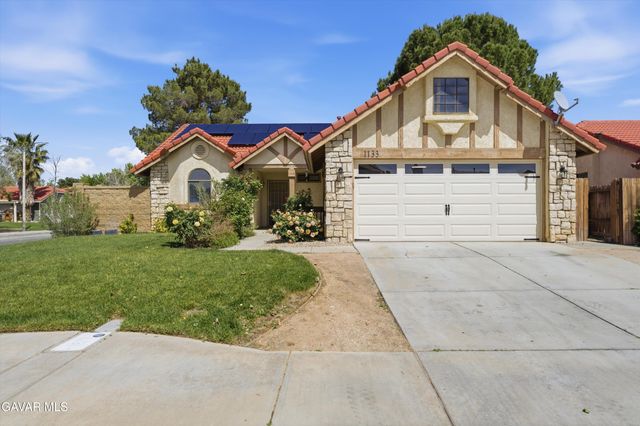 1133 E Avenue K6, Lancaster, CA 93535