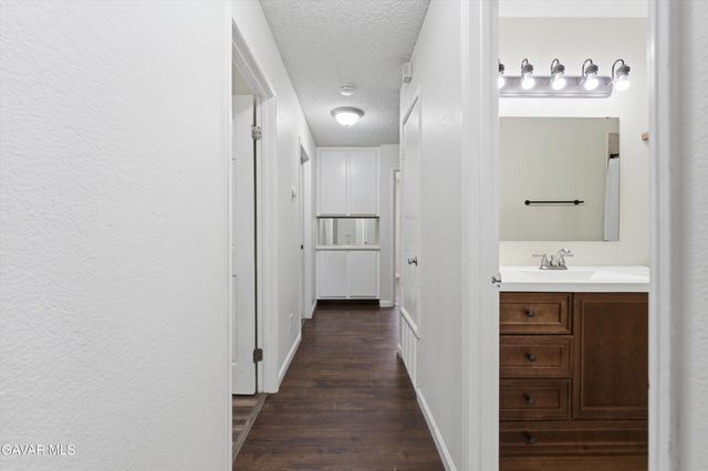 1133 E Avenue K6, Lancaster, CA 93535