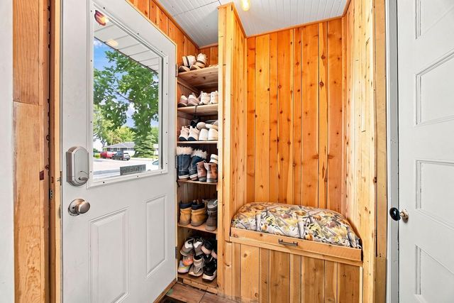 5719 Northport Drive, Brooklyn Center, MN 55429