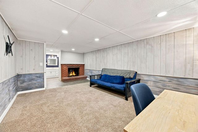 5719 Northport Drive, Brooklyn Center, MN 55429