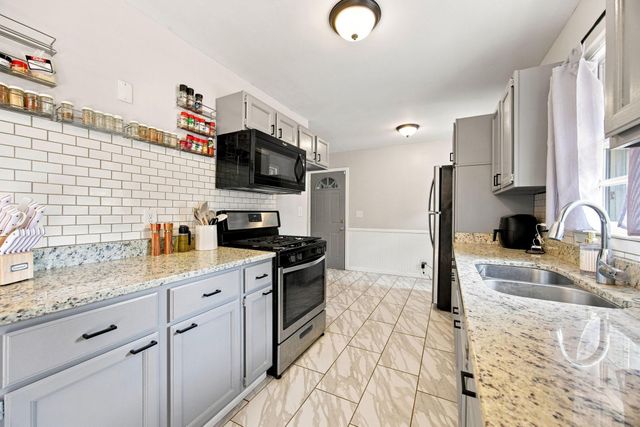 5719 Northport Drive, Brooklyn Center, MN 55429