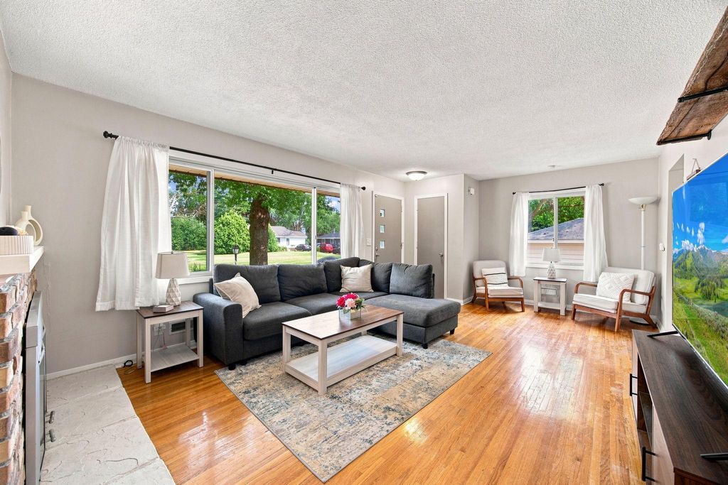 5719 Northport Drive, Brooklyn Center, MN 55429 — photo 5